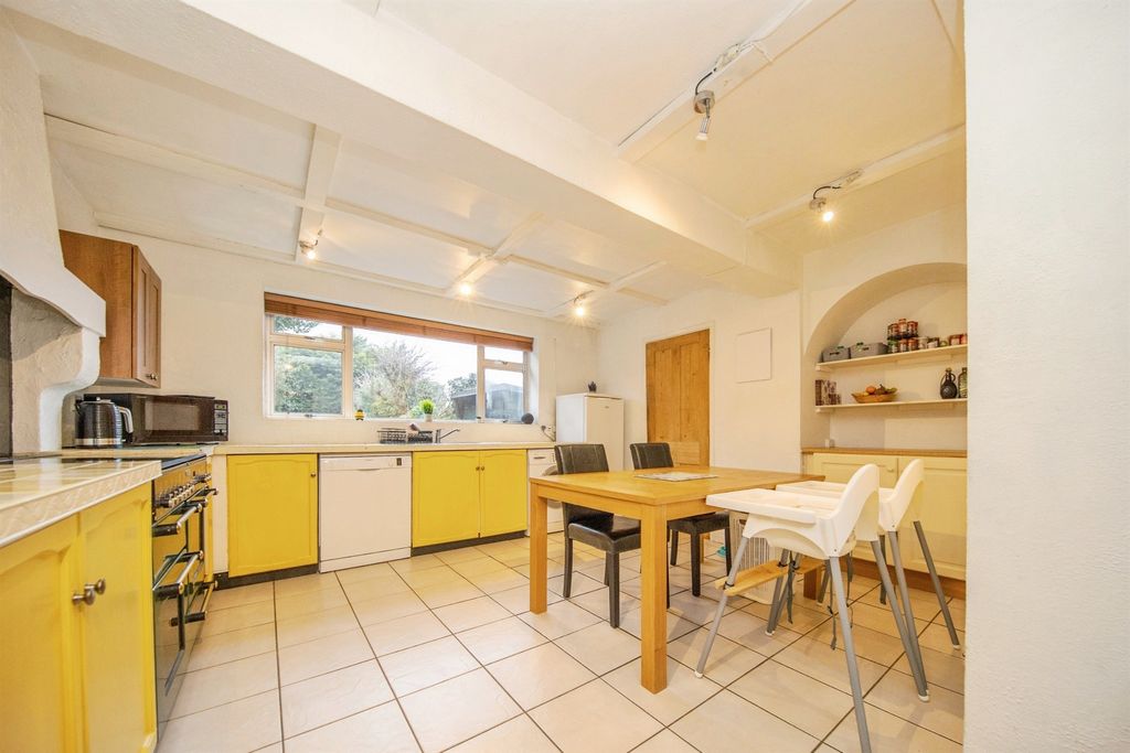 Additional image 3 of 3 bed semi-detached house for saleSt. Andrews Avenue, Colchester CO4