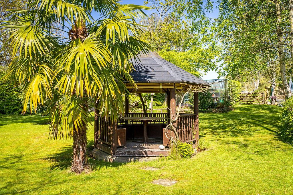 Additional image 24 of 4 bed detached house for saleGuildford Road, Cranleigh, Surrey GU6