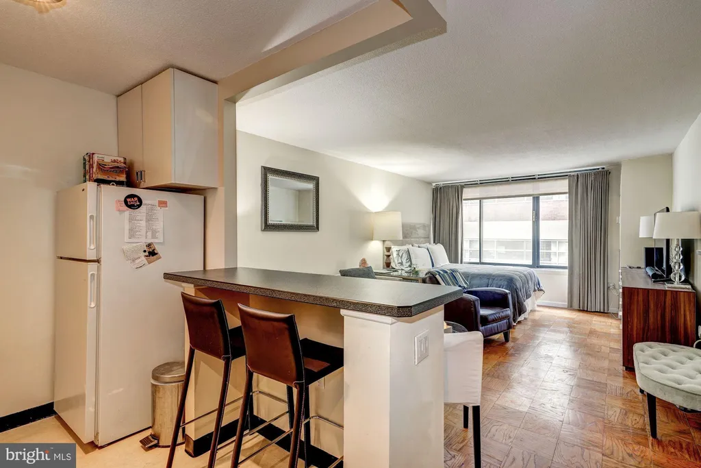 Additional image 5 of 1301 20th Street NW Unit 201, Washington, DC 20036