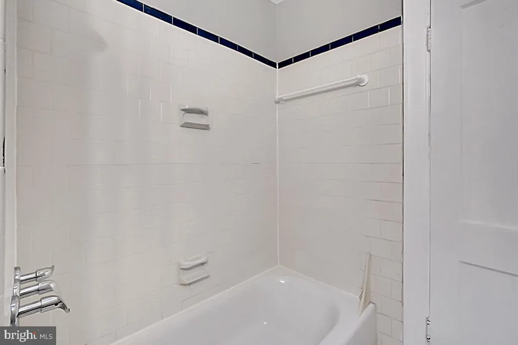 Additional image 18 of 727 Otis Place NW, Washington, DC 20010