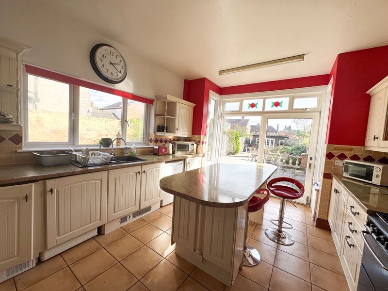 Additional image 3 of 4 bed semi-detached house for saleMill Road, Cleethorpes DN35
