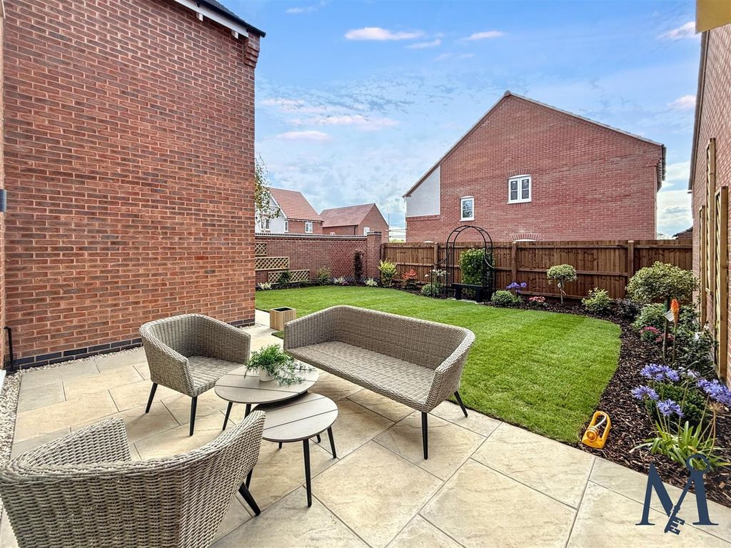 Additional image 24 of 4 bed detached house for saleGrange Meadows, Hugglescote, Coalville LE67
