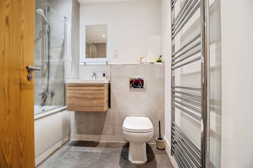 Additional image 14 of 2 bed flat for sale256 Foleshill Road, Coventry CV6