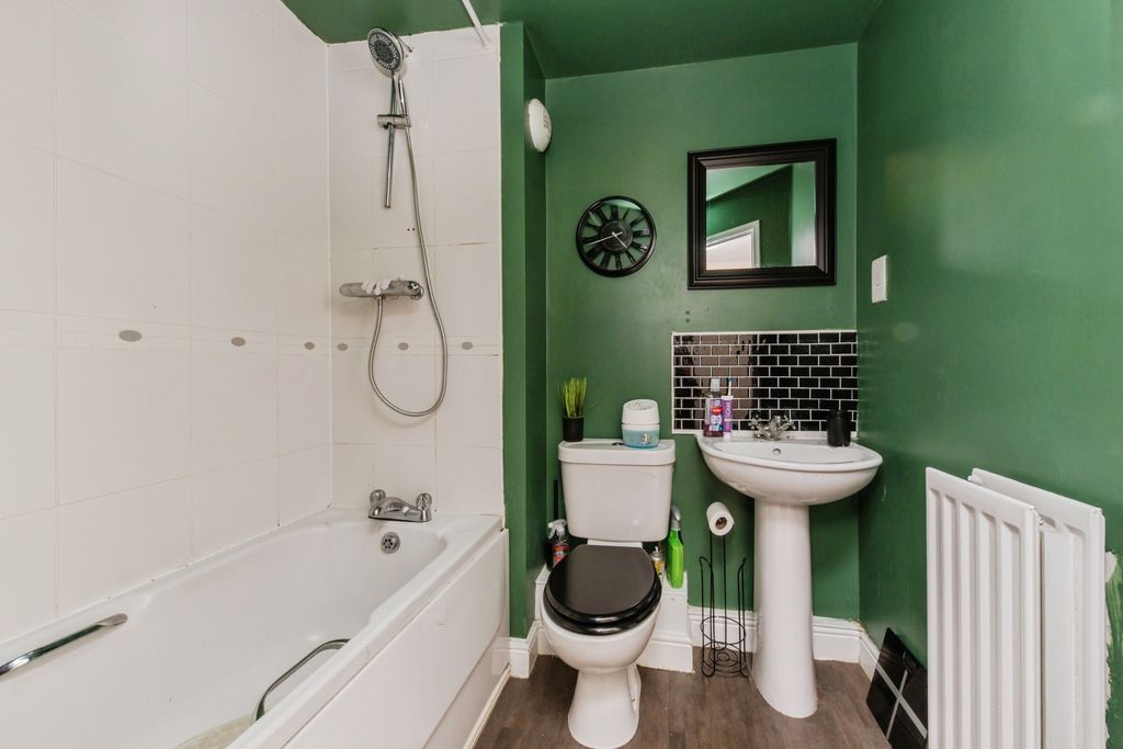 Additional image 9 of 2 bed flat for saleTrevithick House, Crewe CW1