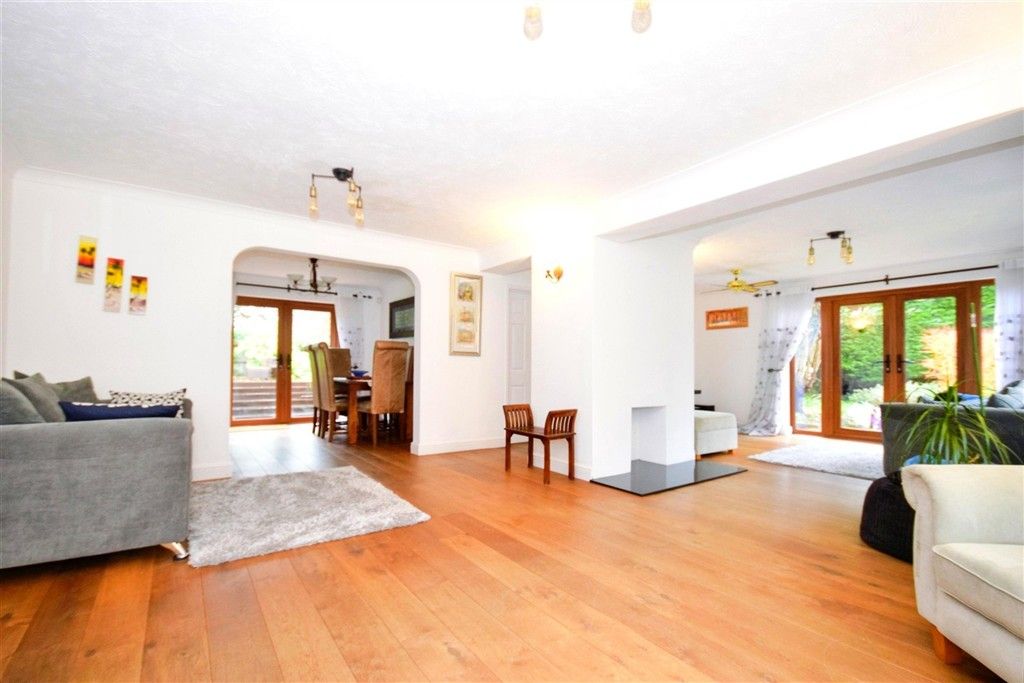 6 bed detached house for saleCrawley Lane, Pound Hill, Crawley, West Sussex RH10