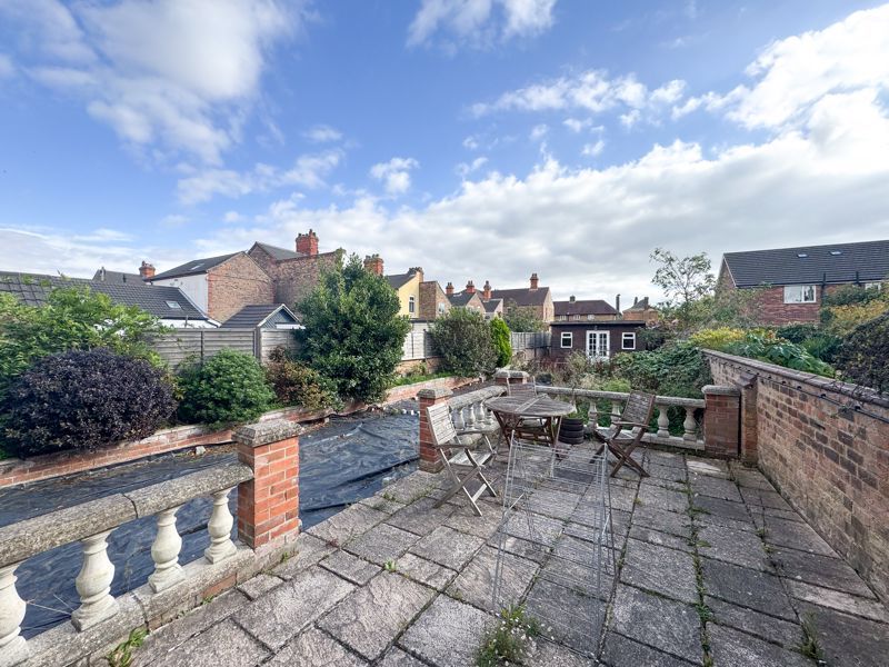 Additional image 9 of 4 bed semi-detached house for saleMill Road, Cleethorpes DN35