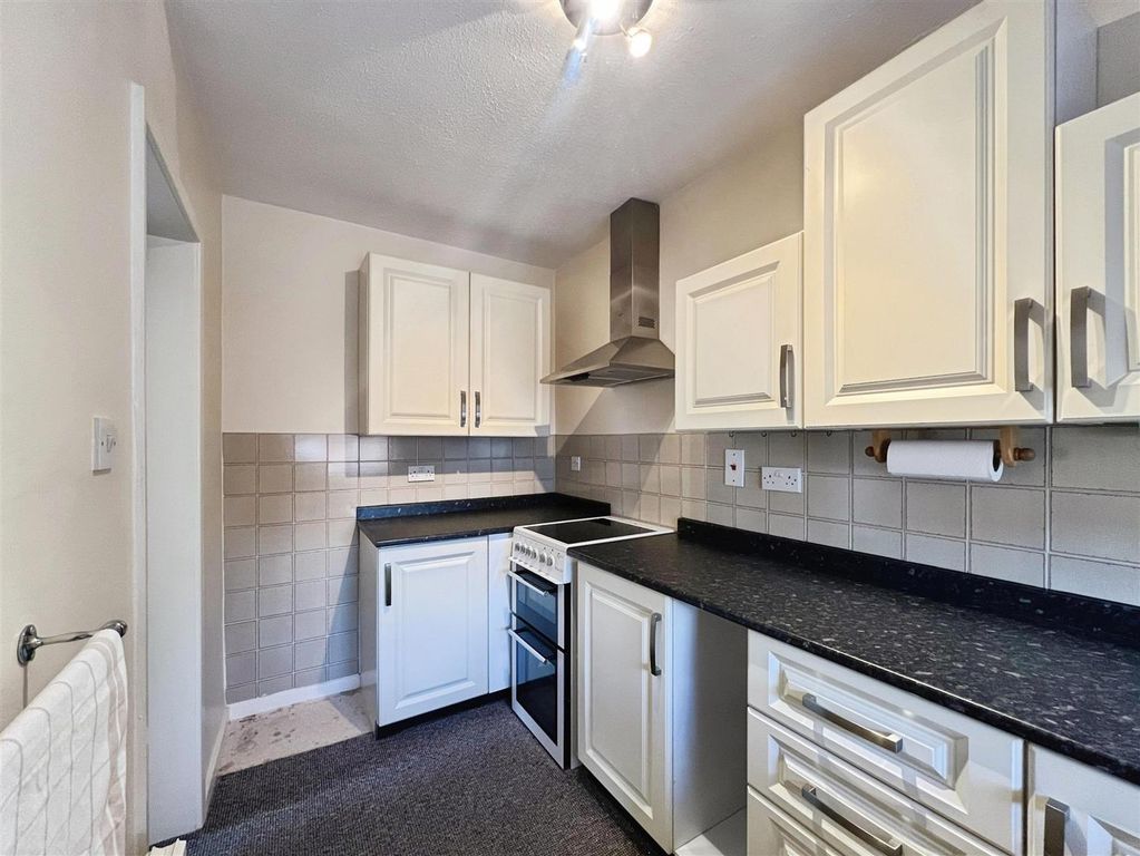 Additional image 4 of 1 bed flat for salePriesty Court, Congleton CW12