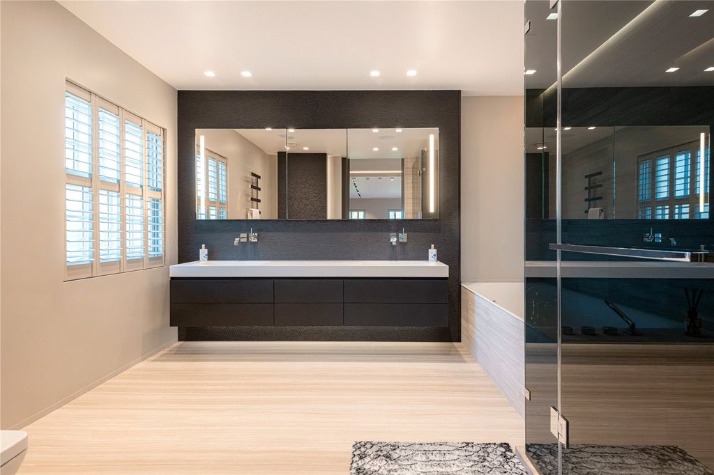 Additional image 20 of 5 bed detached house for saleFairmile Avenue, Cobham, Surrey KT11