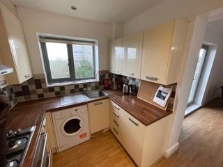 3 bed flat for saleDrapers Fields, Coventry CV1 photo 3