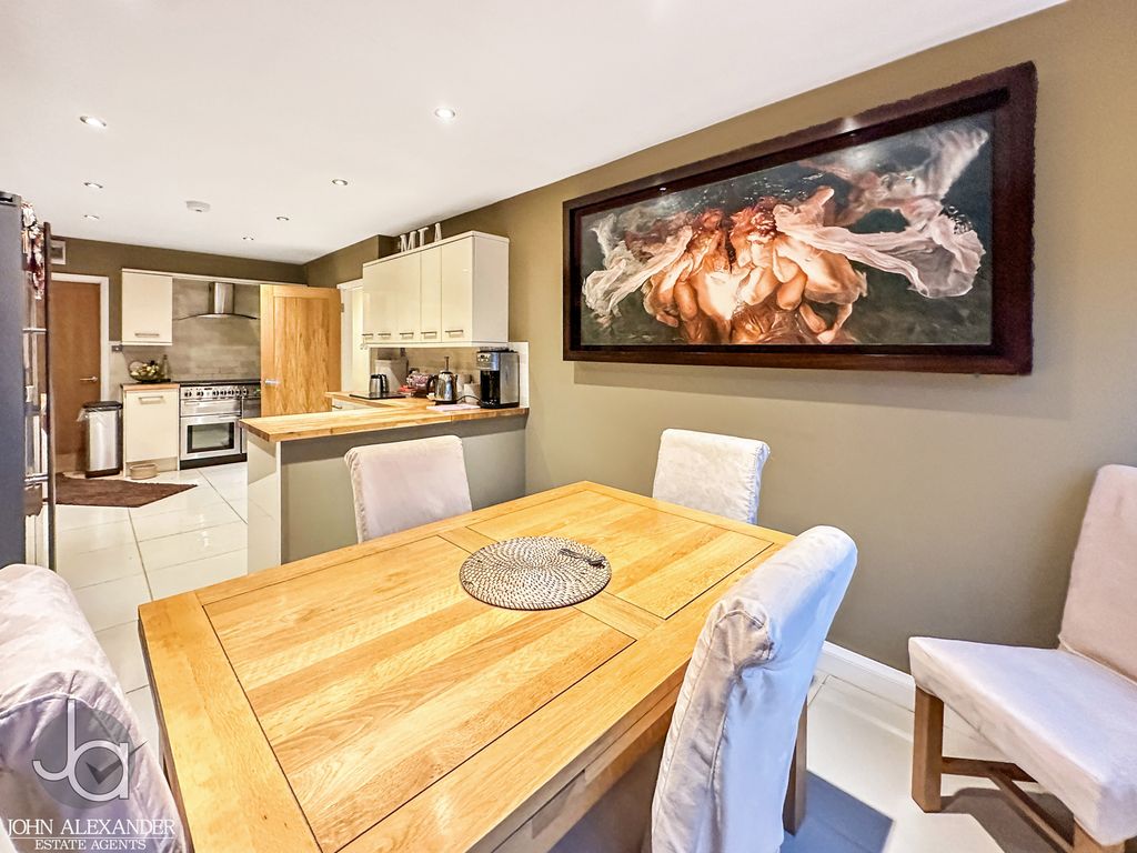 Additional image 9 of 4 bed detached house for saleStraight Road, Colchester CO3