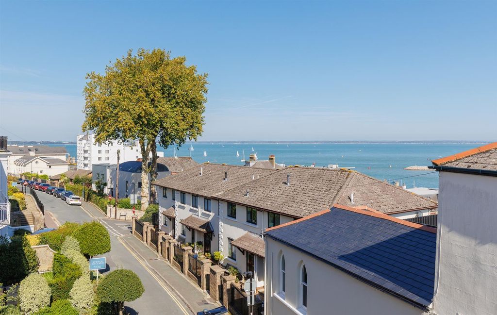 Additional image 24 of 3 bed semi-detached house for saleCowes, Isle Of Wight PO31