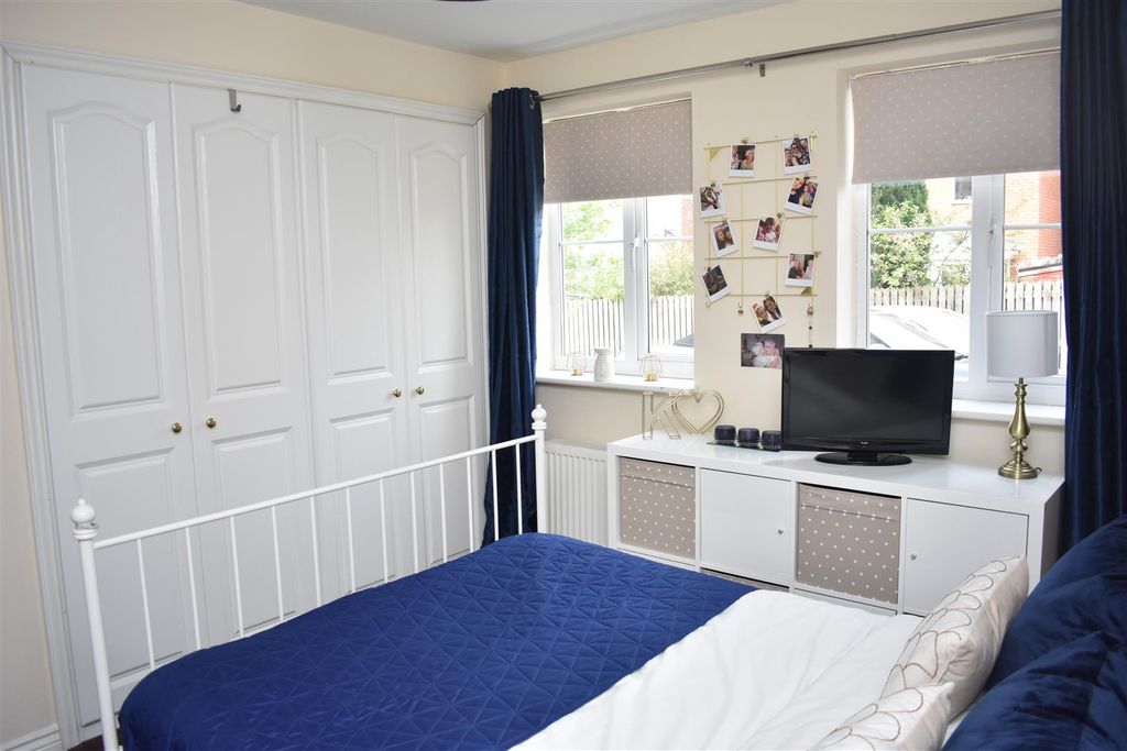 Additional image 4 of 2 bed flat for saleChassagne Square, Crewe CW1