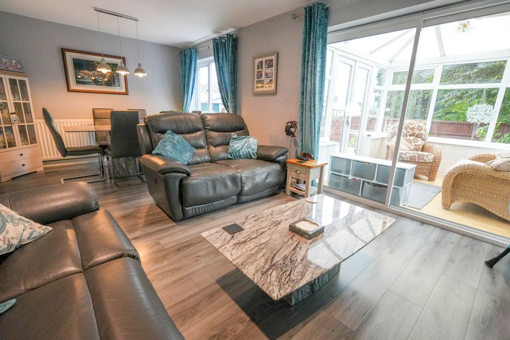 Additional image 9 of 4 bed detached house for saleLee Road, Cradley Heath B64