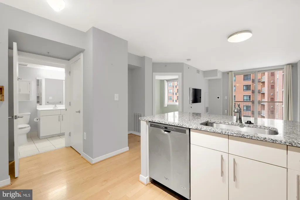 Additional image 9 of 1000 New Jersey Avenue SE Unit 728, Washington, DC 20003