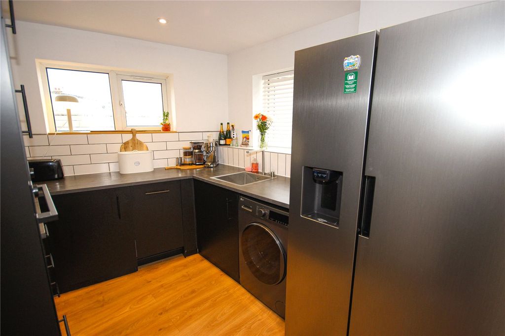 Additional image 6 of 2 bed flat for sale52 Queen Street, Seaton EX12