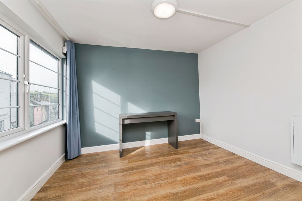 Additional image 6 of 2 bed flat for saleCowley Bridge Road, Exeter EX4