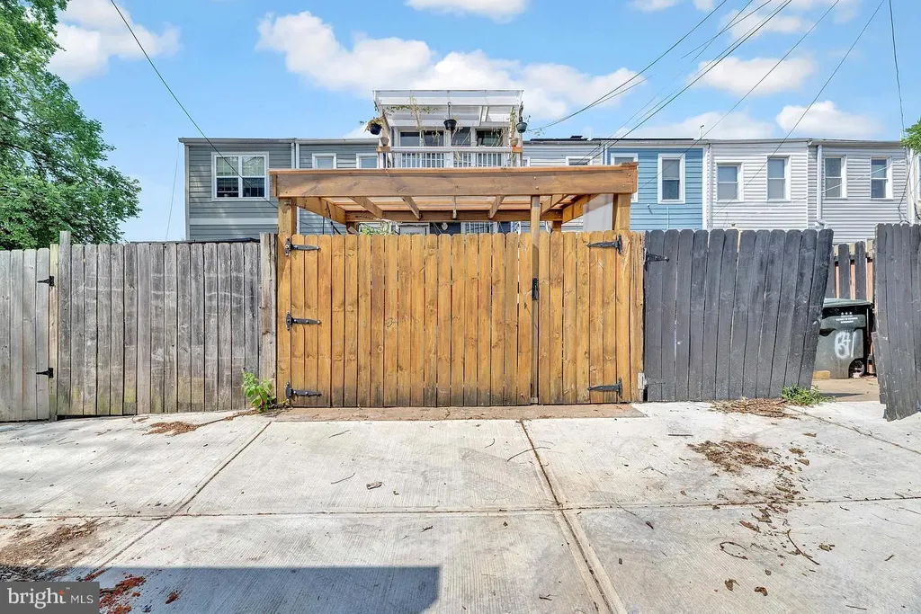639 20th Street NE, Washington, DC 20002