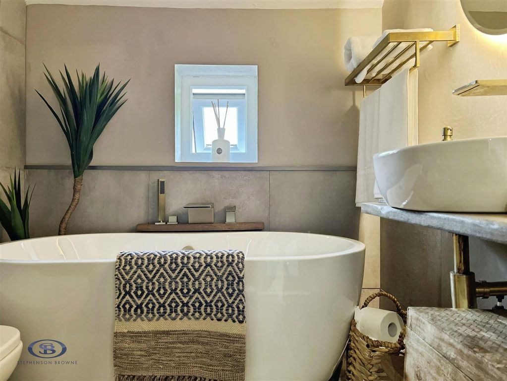 Additional image 27 of 4 bed cottage for saleMoreton Meadows Farm, Stony Lane, Congleton CW12