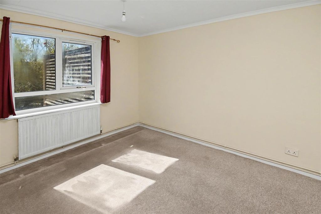 Additional image 5 of 3 bed maisonette for saleNN18, Dresden Close, Corby