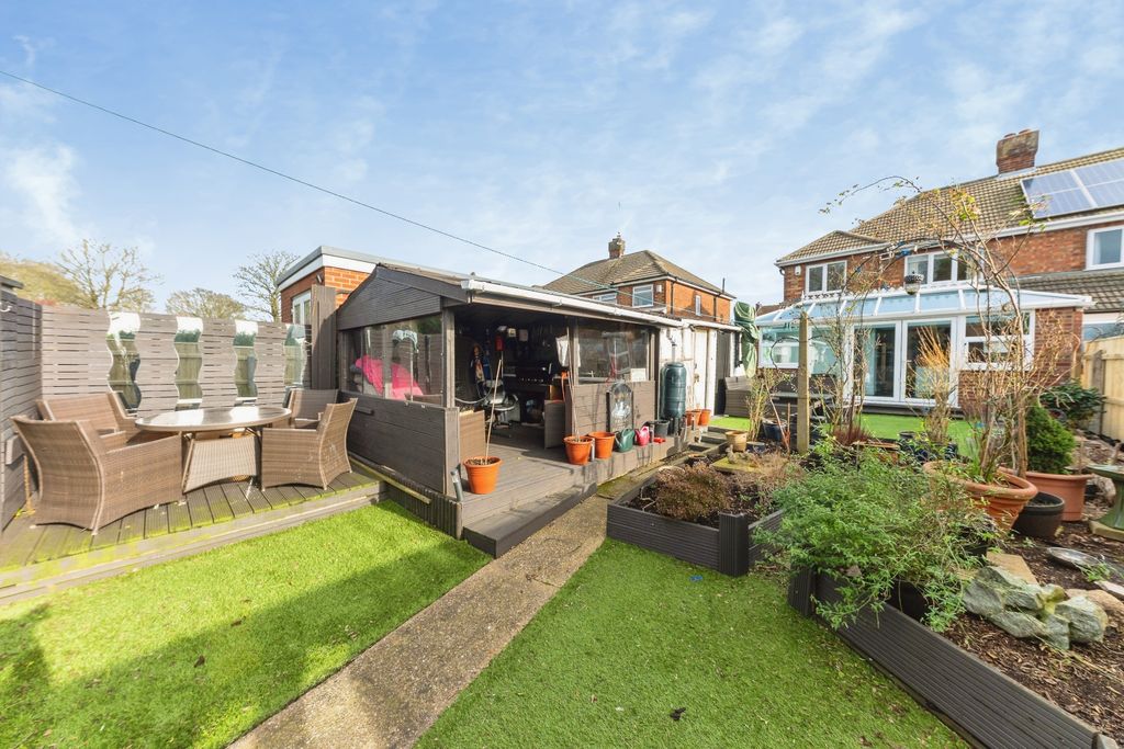 Additional image 15 of 3 bed semi-detached house for saleTrinity Road, Cleethorpes DN35