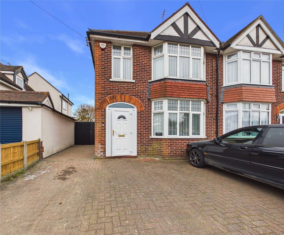 3 bed semi-detached house for saleIpswich Road, Colchester CO4