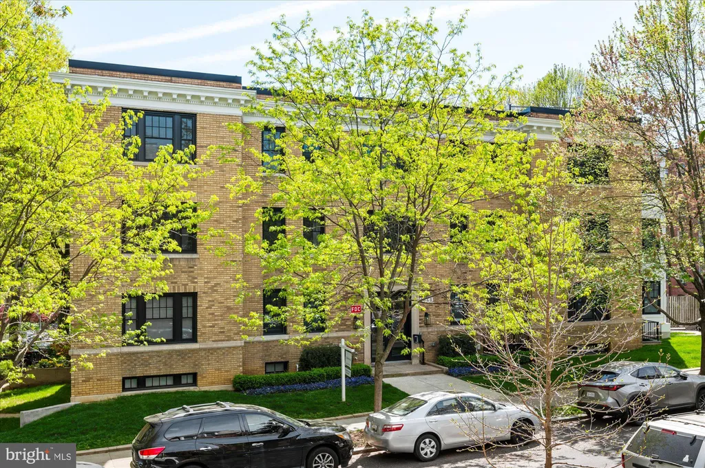 Additional image 14 of 2869 28th St NW Unit 2, Washington, DC 20008
