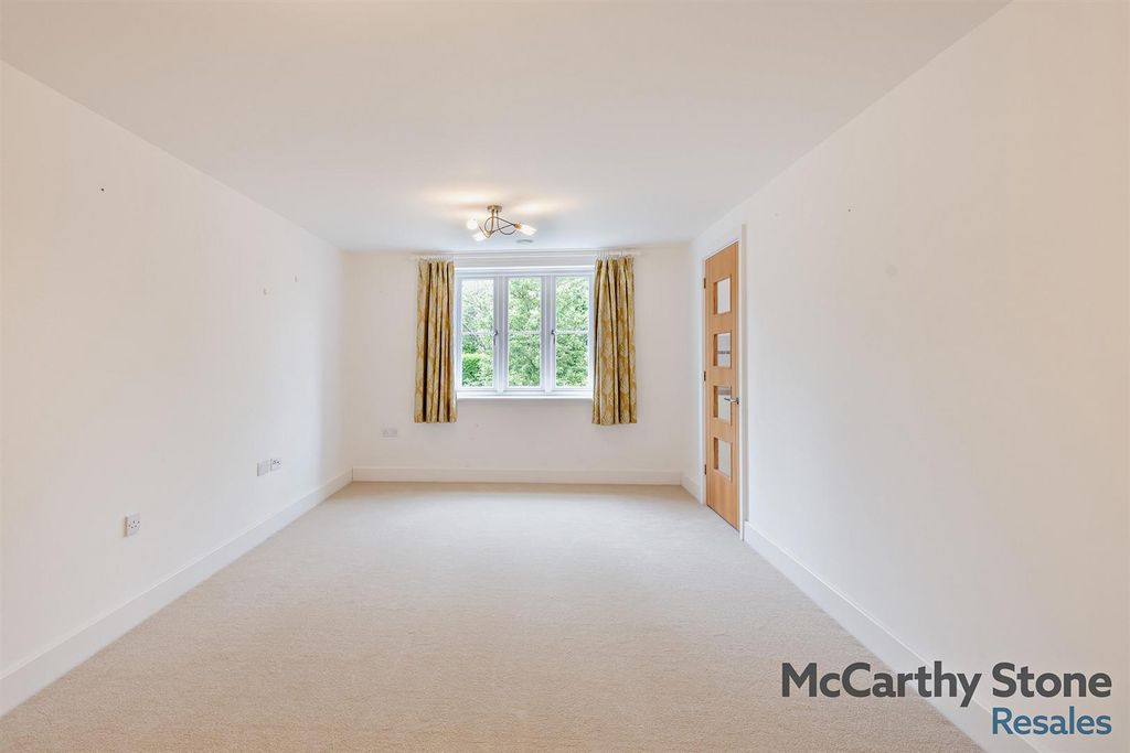 Additional image 3 of 2 bed flat for saleHorsley Place, High Street, Cranbrook, Kent TN17