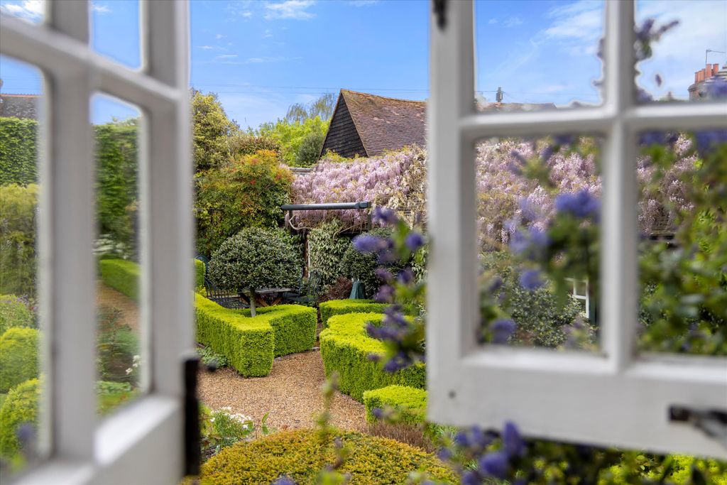 Additional image 15 of 5 bed detached house for saleMill Road, Cobham, Surrey KT11