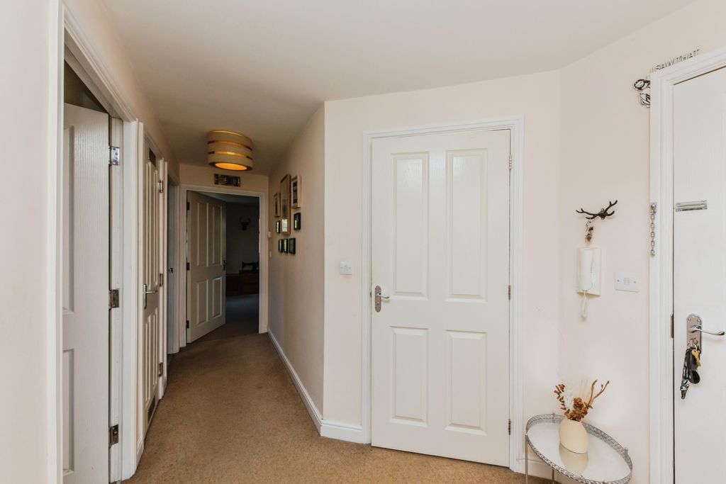 Additional image 5 of 2 bed flat for saleTrevithick House, Crewe CW1