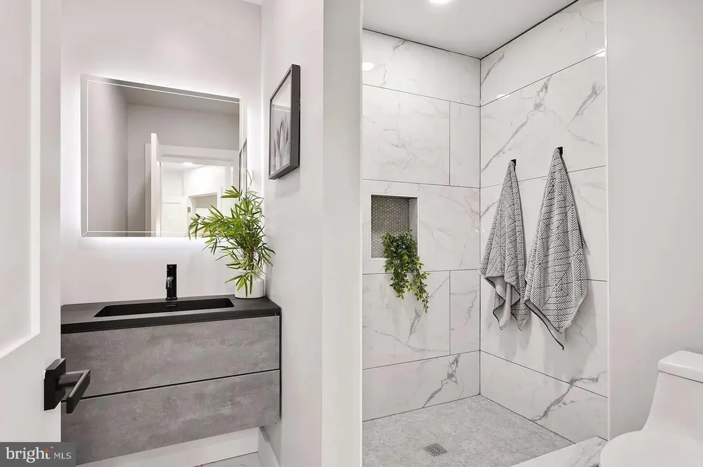 Additional image 7 of 420 20th Street NE, Washington, DC 20002