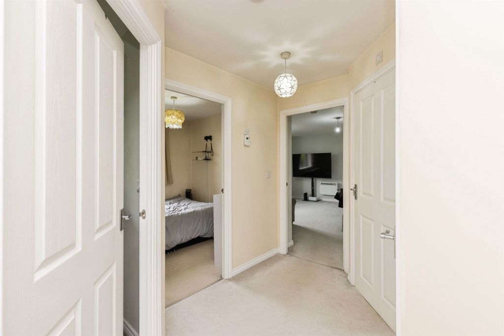 Additional image 7 of 2 bed flat for saleNewhall Park Drive, Bradford BD5