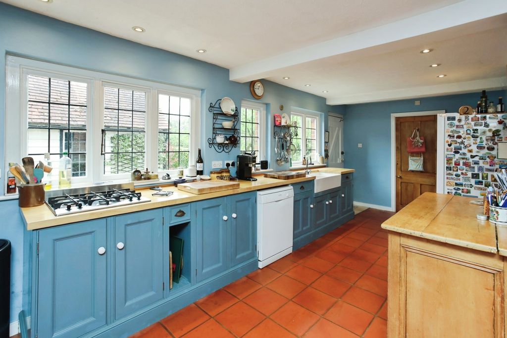 Additional image 6 of 4 bed detached house for saleHawkhurst Road, Cranbrook, Kent TN17