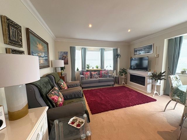 Additional image 5 of 3 bed flat for saleKings Court, Harbour Road, Seaton EX12