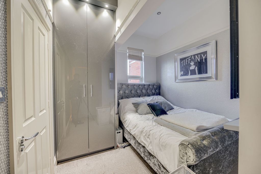 Additional image 12 of 2 bed flat for saleNewcastle Road, Congleton CW12