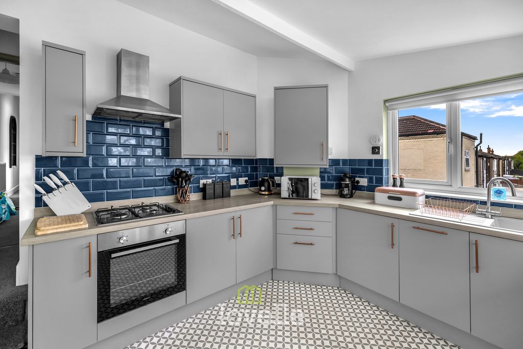 Additional image 25 of 4 bed end terrace house for saleThrunscoe Road, Cleethorpes DN35