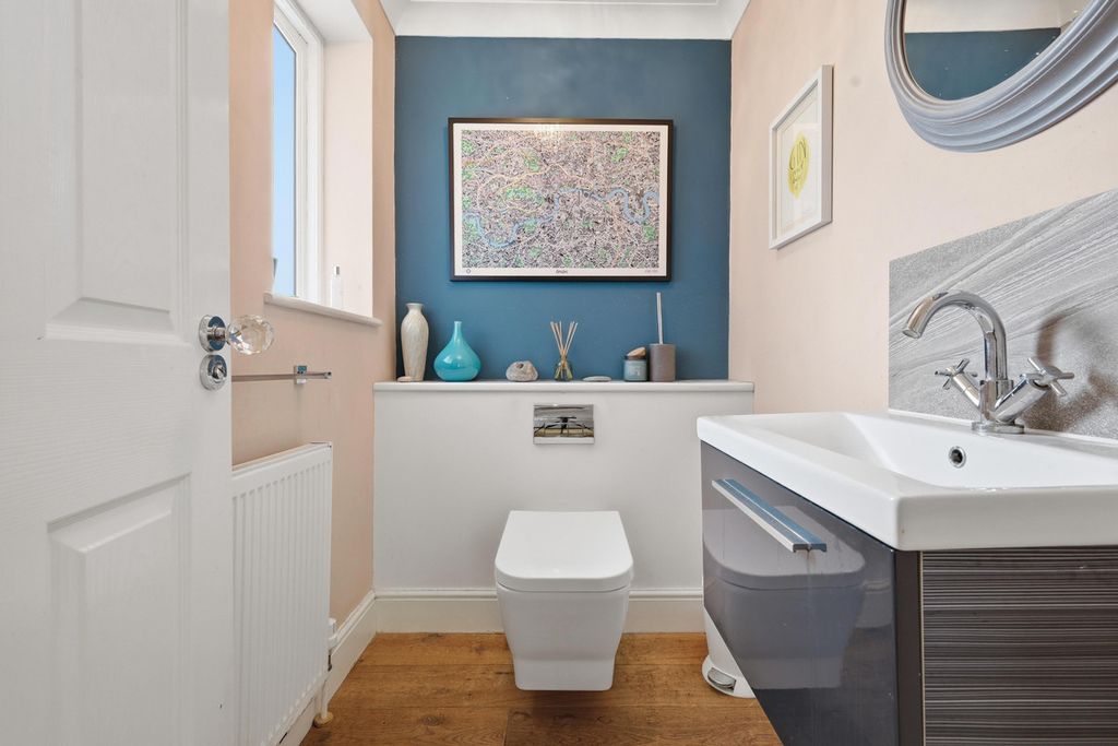 Additional image 19 of 4 bed detached house for saleEvergreen Drive, Colchester CO4