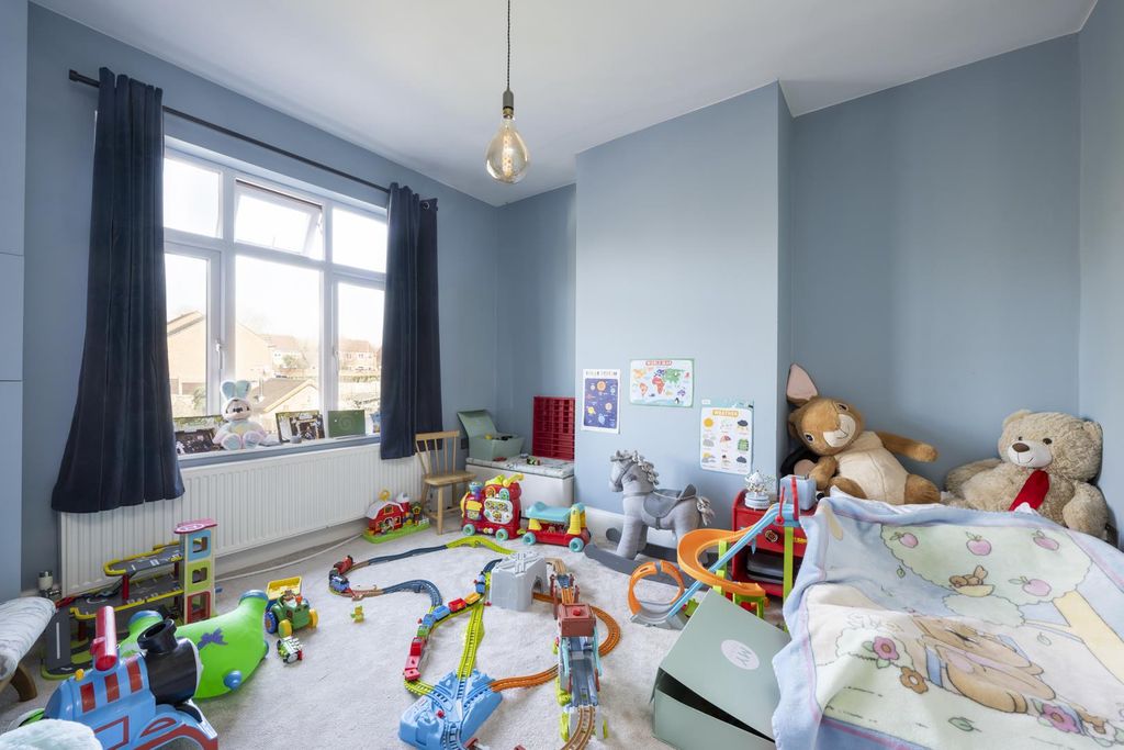 Additional image 19 of 5 bed property for saleCompton Road, Cradley Heath B64