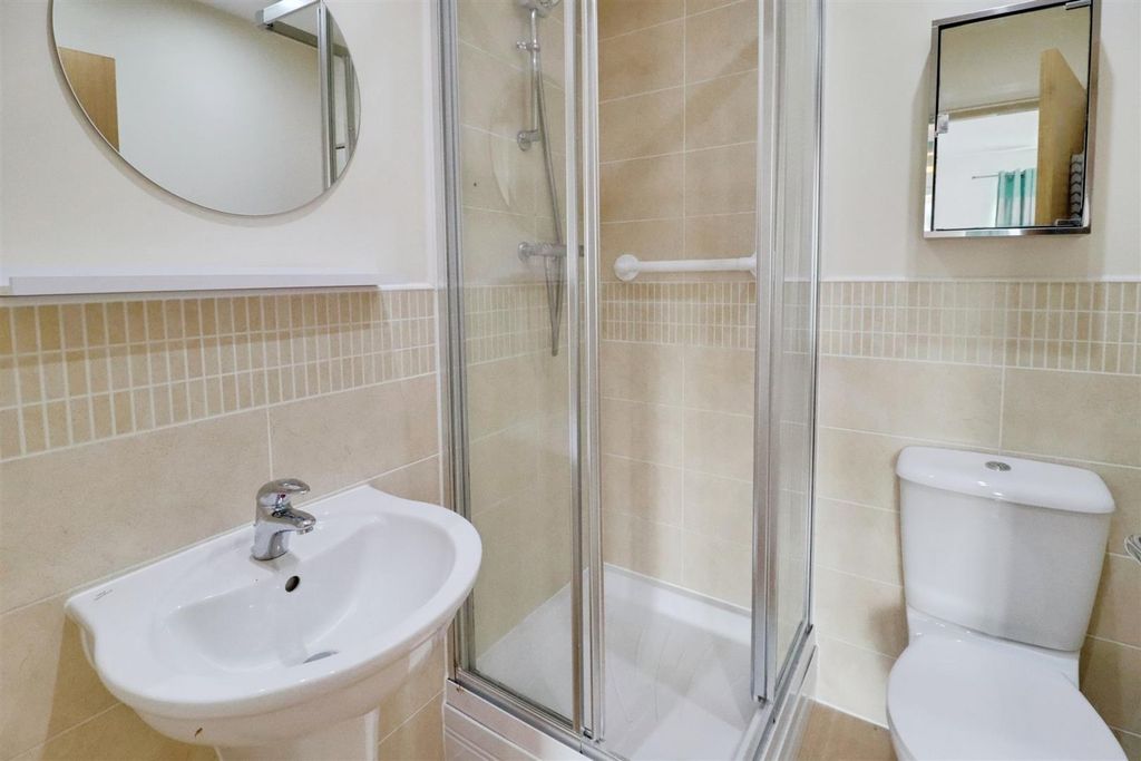 Additional image 8 of 2 bed flat for saleJunction House, Dale Way, Crewe CW1