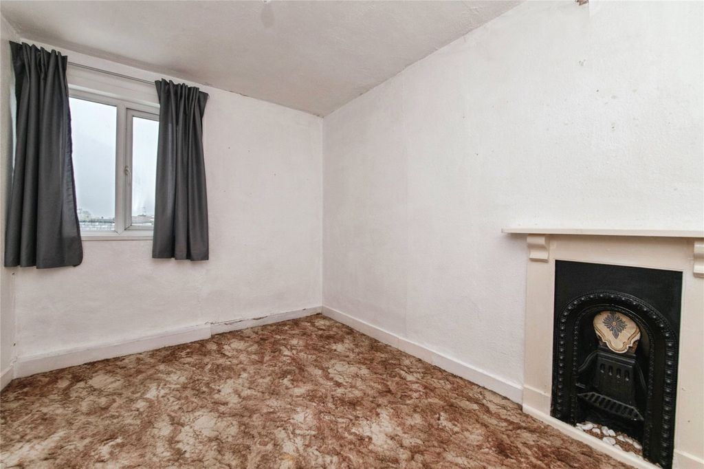 Additional image 15 of 5 bed flat for saleEast Street, Crediton, Devon EX17