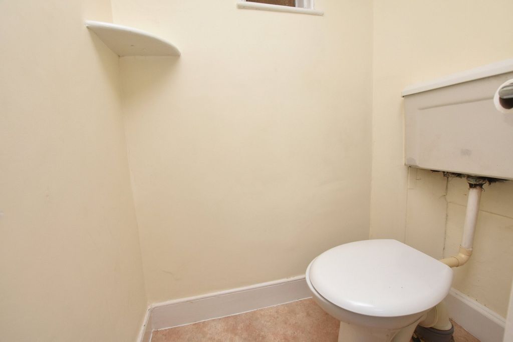 Additional image 9 of 2 bed maisonette for saleLinden Vale, Howell Road, Exeter EX4