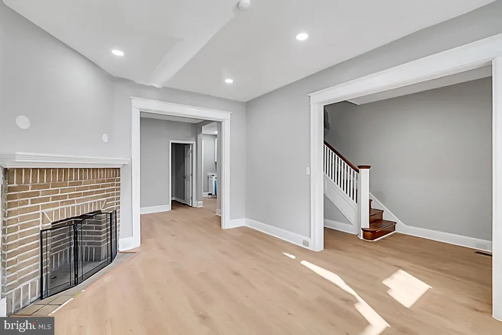 Additional image 23 of 727 Otis Place NW, Washington, DC 20010