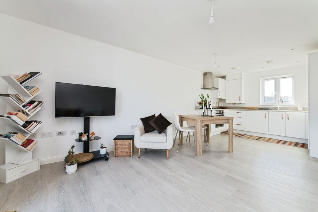 2 bed flat for saleShearwater Way, Seaton, Devon EX12 photo 5