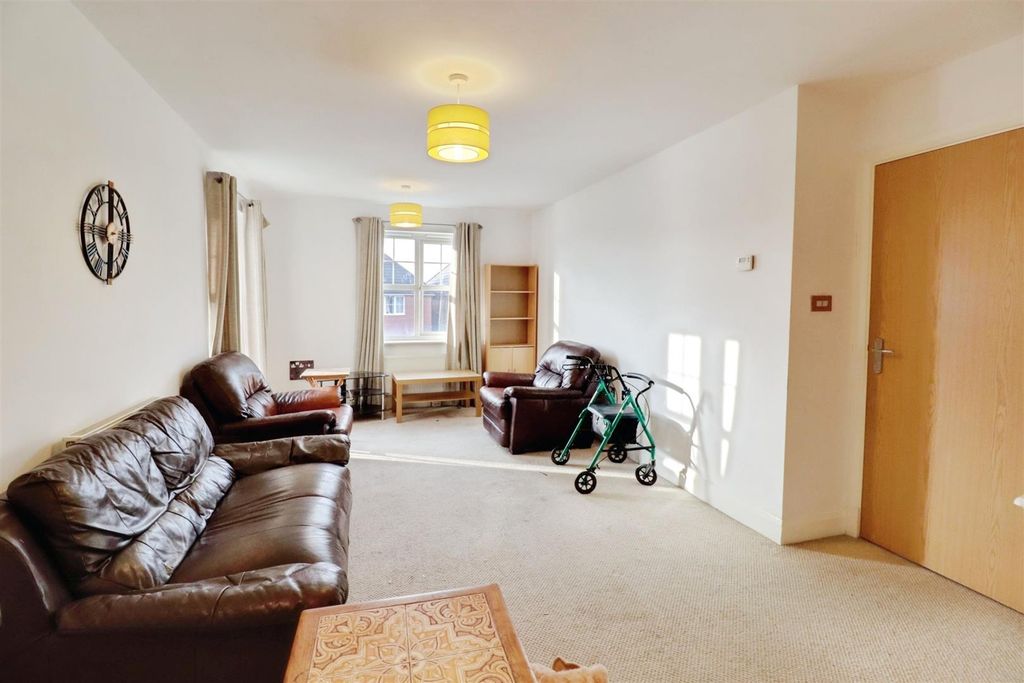 Additional image 2 of 2 bed flat for saleJunction House, Dale Way, Crewe CW1