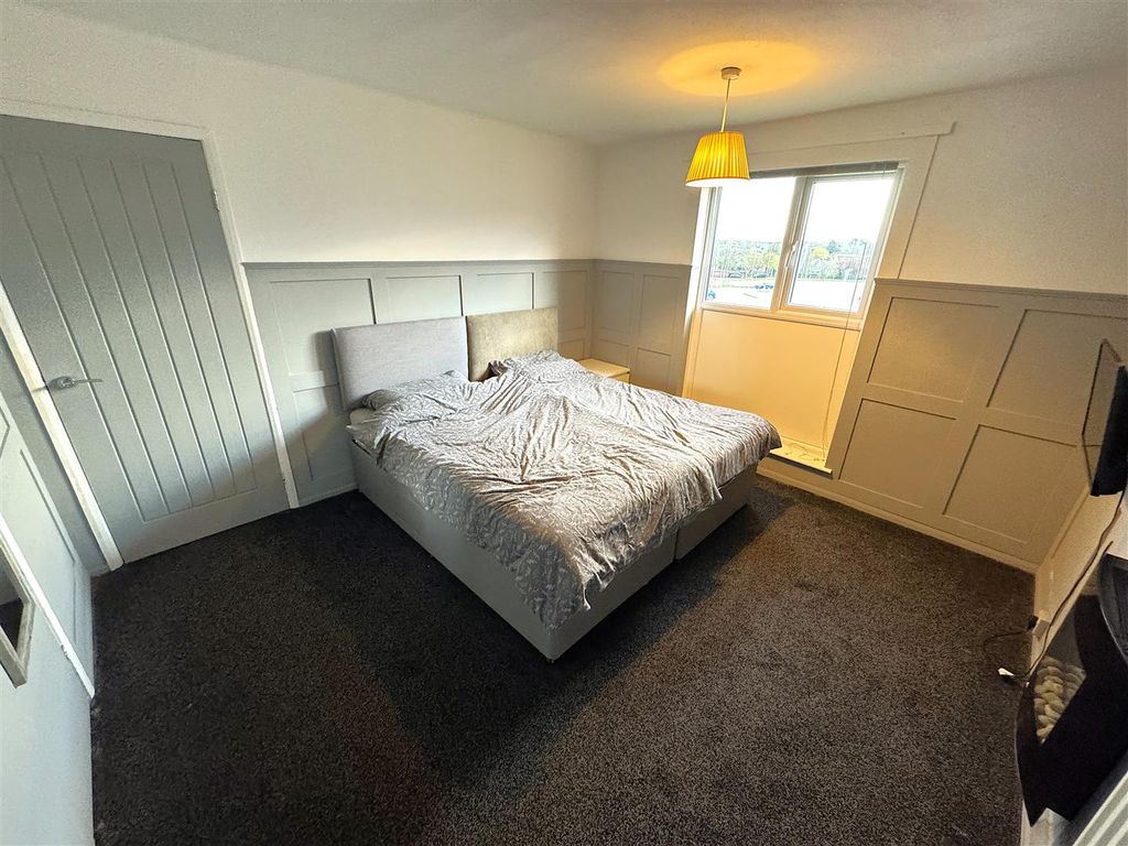 Additional image 14 of 3 bed flat for saleElizabeth Street, Corby NN17
