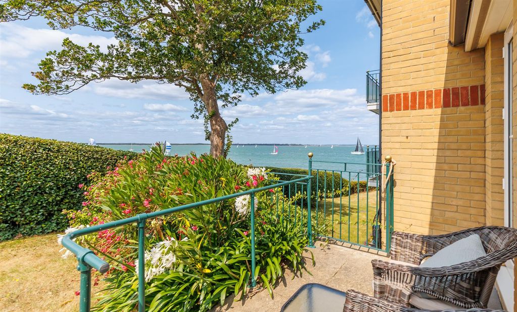 Additional image 18 of 2 bed flat for saleCowes, Isle Of Wight PO31