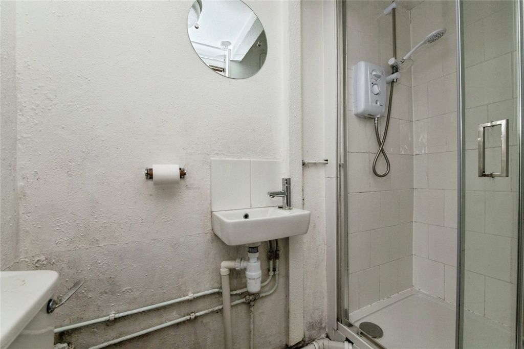 Additional image 6 of 5 bed flat for saleEast Street, Crediton, Devon EX17