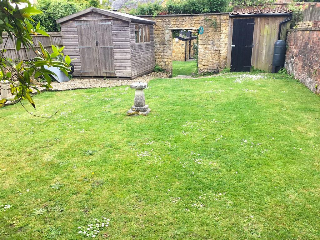 Additional image 15 of 4 bed semi-detached house for saleChurch Street, Crewkerne TA18