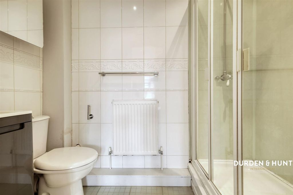 Additional image 15 of 4 bed flat for saleEast Hill, Colchester CO1