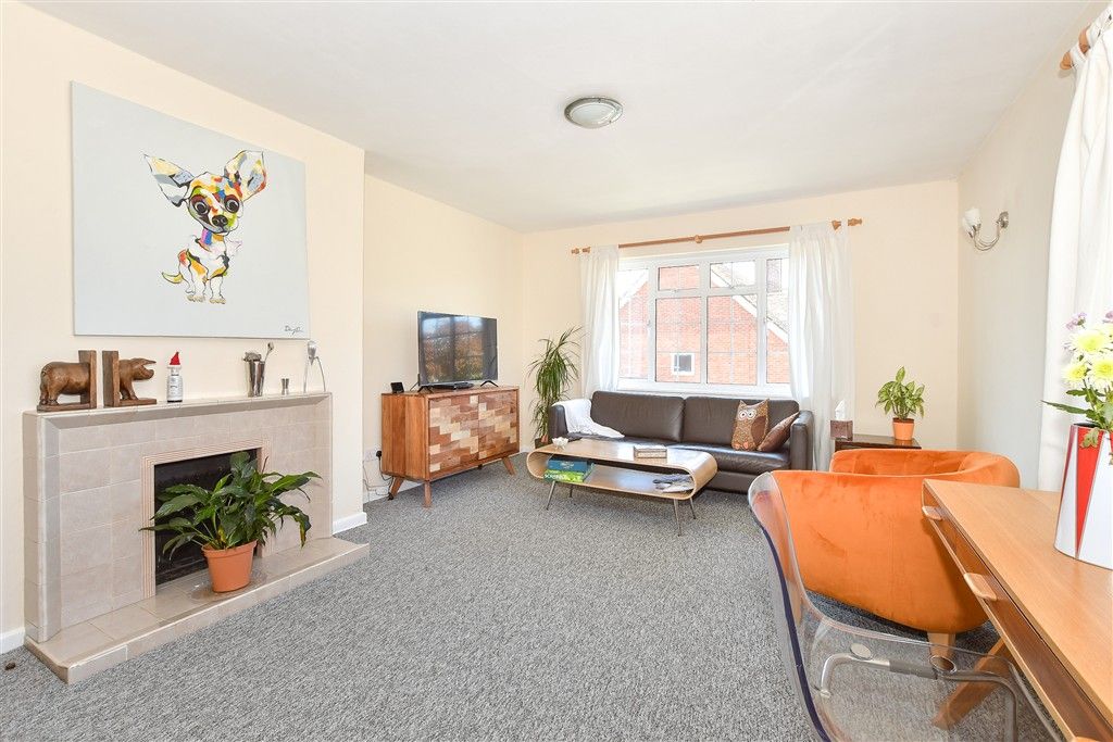 Additional image 9 of 2 bed maisonette for saleSt. James's Place, Cranleigh, Surrey GU6