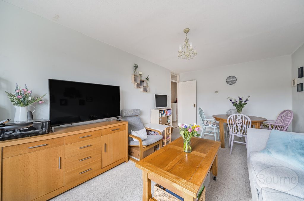 Additional image 4 of 2 bed flat for saleQueens Court Ride, Cobham, Surrey KT11